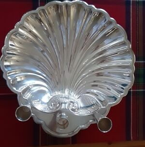 Vintage Clamshell Seashell Vintage Footed Tray Plate Dish